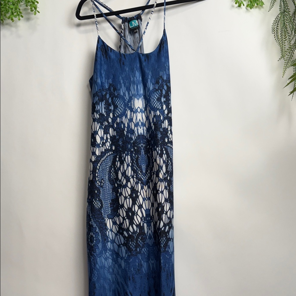 Elegant Blue Lace pattern Maxi Dress